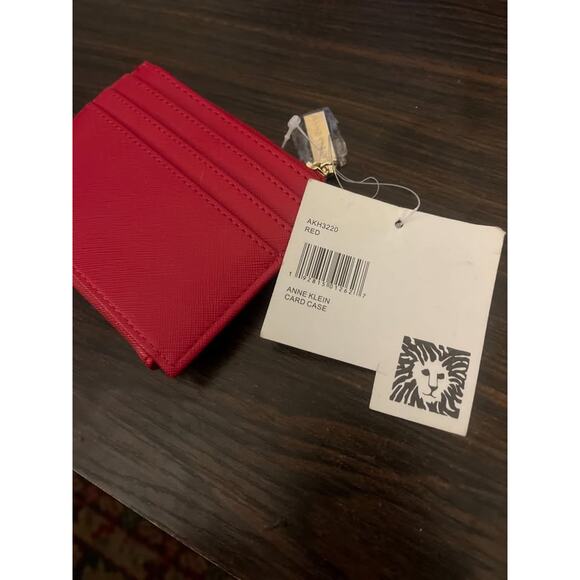 Anne Klein Red Card Case Women’s Wallet NWT - Picture 3 of 4